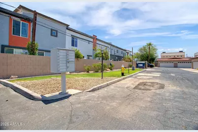 3221 N 37th Street #18, Phoenix, AZ 85018 - Photo 25
