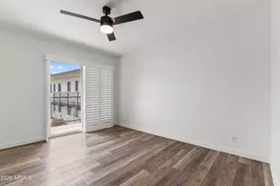 3242 E Camelback Rd, Phoenix, AZ 85018 - Photo 17