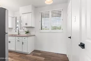 3242 E Camelback Rd, Phoenix, AZ 85018 - Photo 25