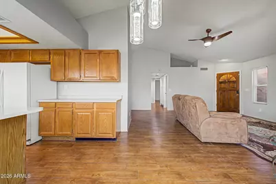 8021 W Paradise Drive, Peoria, AZ 85345 - Photo 17