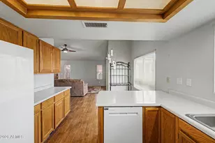 8021 W Paradise Dr, Peoria, AZ 85345 - Photo 23