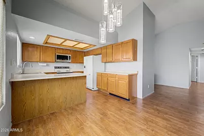 8021 W Paradise Drive, Peoria, AZ 85345 - Photo 15
