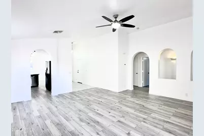 1360 S Portland Avenue, Gilbert, AZ 85296 - Photo 27