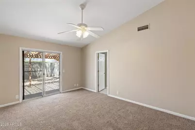 10248 W Medlock Drive, Glendale, AZ 85307 - Photo 17
