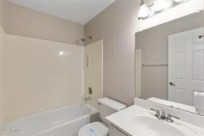 10248 W Medlock Drive, Glendale, AZ 85307 - Photo 11
