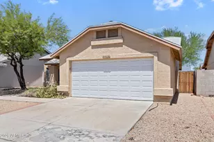 10248 W Medlock Dr, Glendale, AZ 85307 - Photo 3