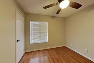 10248 W Medlock Dr, Glendale, AZ 85307 - Photo 3