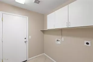 10248 W Medlock Dr, Glendale, AZ 85307 - Photo 7