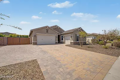 9349 W Louise Drive, Peoria, AZ 85383 - Photo 3