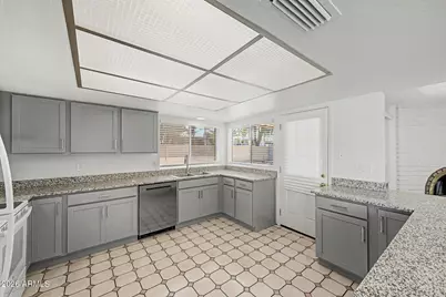 17213 N 35th Drive, Glendale, AZ 85308 - Photo 9