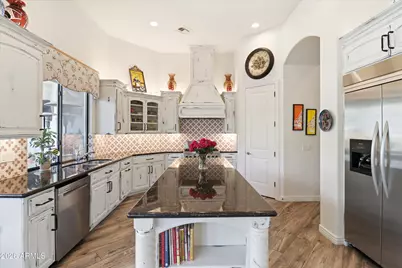 4406 E Capricorn Place, Chandler, AZ 85249 - Photo 17