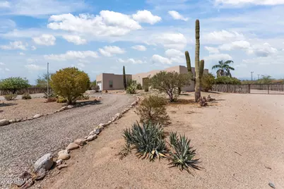 40648 N 251st Avenue, Morristown, AZ 85342 - Photo 19
