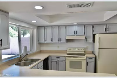 16801 N 45th Place, Phoenix, AZ 85032 - Photo 3