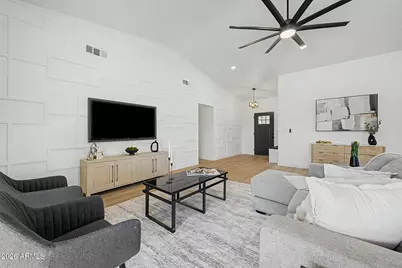 16420 N 46th Lane, Glendale, AZ 85306 - Photo 7