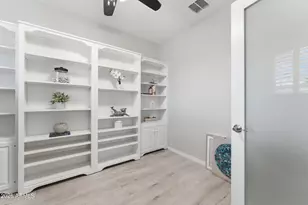 10535 E Thunderbolt Ave, Mesa, AZ 85212 - Photo 7