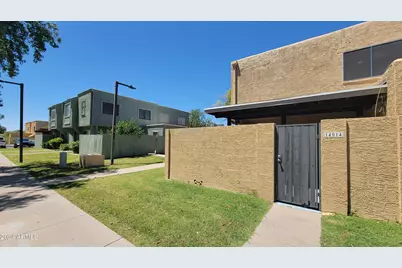 14014 N 54th Avenue, Glendale, AZ 85306 - Photo 3