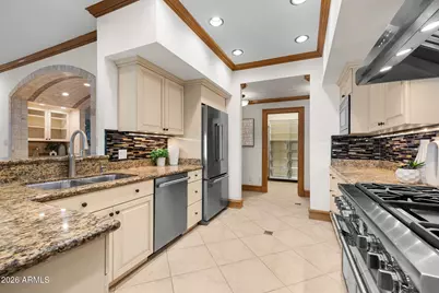 149 N Country Club Drive, Phoenix, AZ 85014 - Photo 21