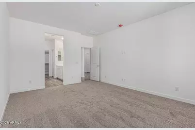 18348 W Villa Hermosa Lane, Surprise, AZ 85387 - Photo 11