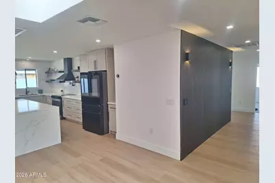 1835 E Manhatton Drive, Tempe, AZ 85282 - Photo 3