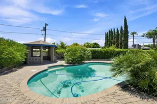 3827 E Mercer Ln, Phoenix, AZ 85028 - Photo 29