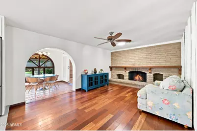 3827 E Mercer Lane, Phoenix, AZ 85028 - Photo 11