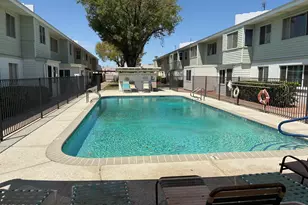 2573 W Berridge Ln, Phoenix, AZ 85017 - Photo 7