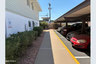 2573 W Berridge Lane #D205, Phoenix, AZ 85017 - Photo 9