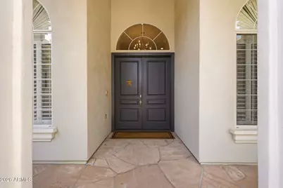 302 S Tucana Court, Gilbert, AZ 85296 - Photo 5