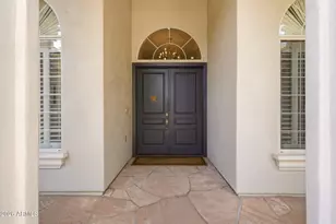 302 S Tucana Ct, Gilbert, AZ 85296 - Photo 5