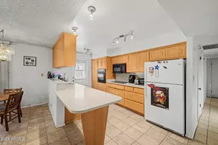 4402 W Desert Cove Ave W, Glendale, AZ 85304 - Photo 11