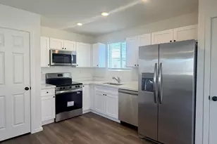 4037 S 12th St, Phoenix, AZ 85040 - Photo 9