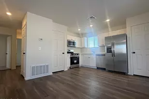 4037 S 12th St, Phoenix, AZ 85040 - Photo 5