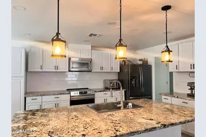 12721 N 58th Drive, Glendale, AZ 85304 - Photo 11