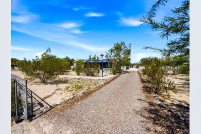 9945 N Penworth Drive, Casa Grande, AZ 85122 - Photo 11