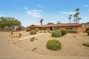 2302 E Lincoln Cir, Phoenix, AZ 85016 - Photo 3