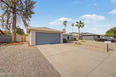 4854 W Cinnabar Avenue, Glendale, AZ 85302 - Photo 3
