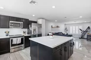 5529 W Angela Dr, Glendale, AZ 85308 - Photo 9