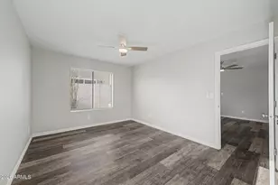 2824 E Waltann Ln, Phoenix, AZ 85032 - Photo 13