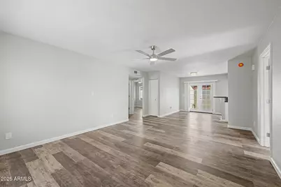 2824 E Waltann Lane #4, Phoenix, AZ 85032 - Photo 5