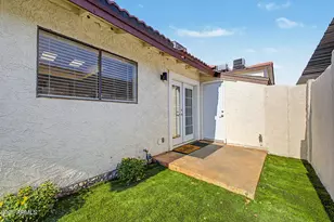 2824 E Waltann Ln, Phoenix, AZ 85032 - Photo 23