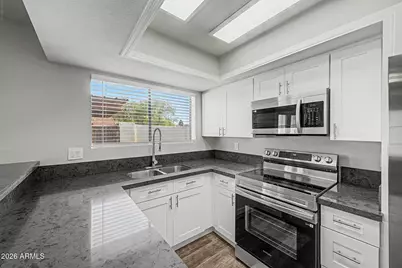 2824 E Waltann Lane #4, Phoenix, AZ 85032 - Photo 7