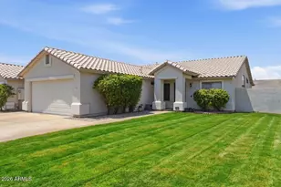 7116 N 81st Ln, Glendale, AZ 85303 - Photo 1