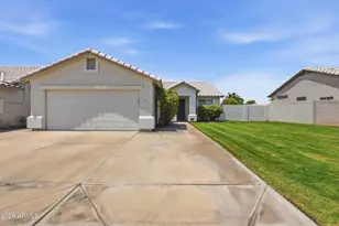 7116 N 81st Ln, Glendale, AZ 85303 - Photo 3