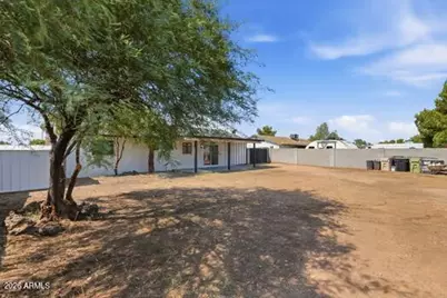 5724 W Lupine Avenue, Glendale, AZ 85304 - Photo 17