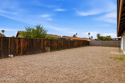 4625 N 75th Lane, Phoenix, AZ 85033 - Photo 31