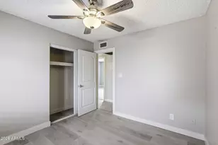 4625 N 75th Ln, Phoenix, AZ 85033 - Photo 17