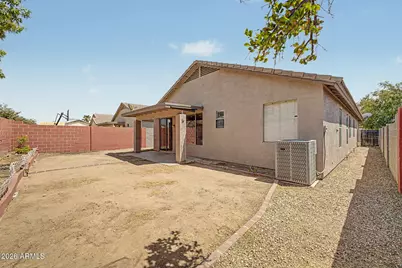 6622 W Golden Lane, Glendale, AZ 85302 - Photo 37