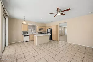 6622 W Golden Ln, Glendale, AZ 85302 - Photo 13