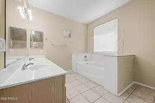 6622 W Golden Ln, Glendale, AZ 85302 - Photo 21