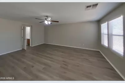 2626 W Spencer Run, Phoenix, AZ 85041 - Photo 15